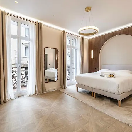 Apartamento - Clr - Stunning 3 Bedroom With Terrace In The Heart Of
