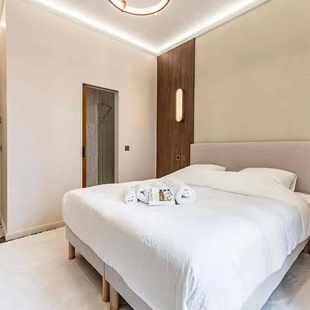 Apartamento - Clr - Stunning 3 Bedroom With Terrace In The Heart Of *
