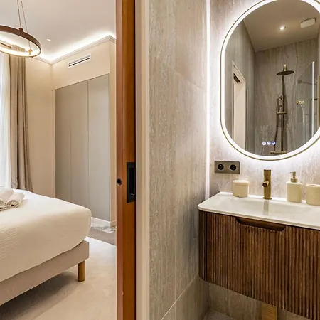 Apartamento - Clr - Stunning 3 Bedroom With Terrace In The Heart Of *